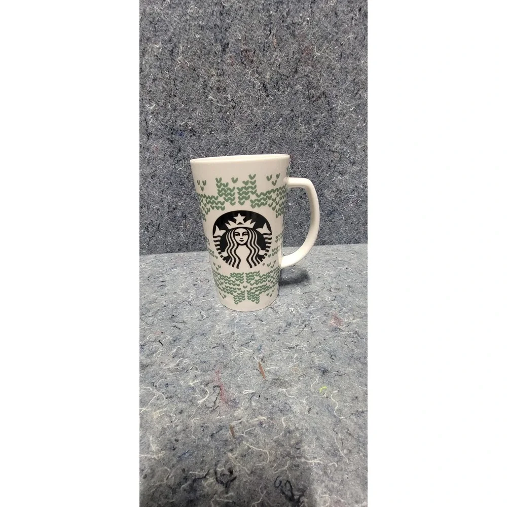 Starbucks 2016‎ Green Knit Sweater Snowflacke Desgin 16oz
